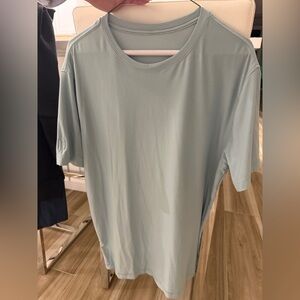 Vuori Light Blue Strato Tech Tee in size L